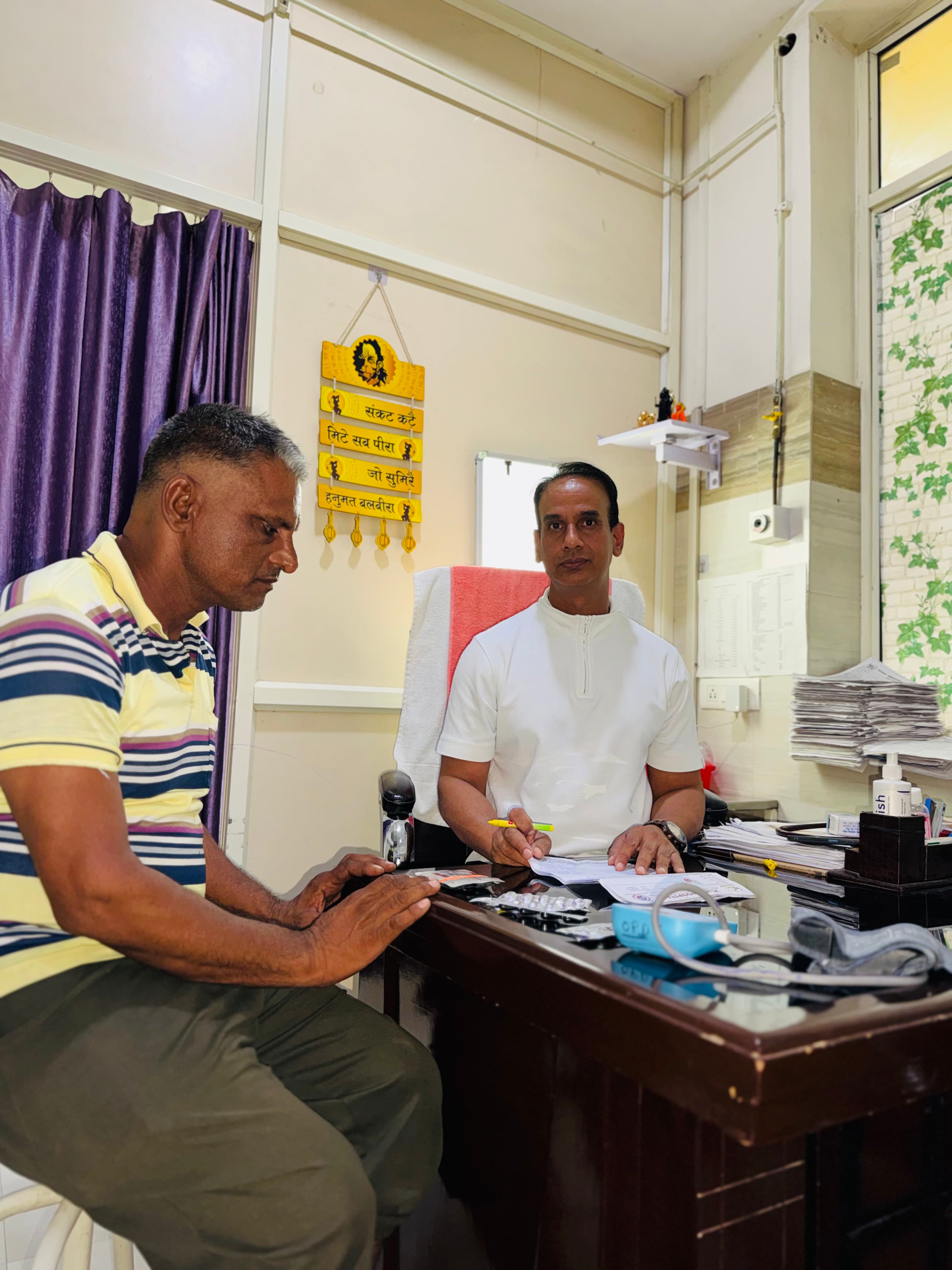 Doctors and nursing staff providing compassionate patient care at Vijay Hospital Narnaul with modern medical facilities.